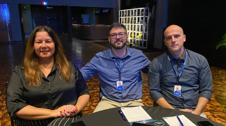Sebrae/ES lança programa Fortalece Turismo e aposta em capacitação de gestores para desenvolvimento em Guarapari 3 Monica Paulo e Robson