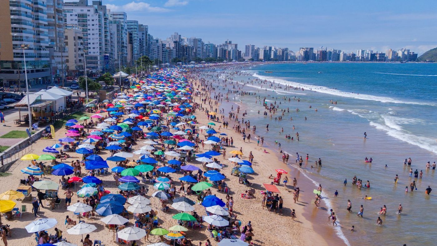 Primeiro Plano Municipal de Turismo será lançado em Guarapari em parceira com o Sebrae 1 praia cheia turismo guarapari