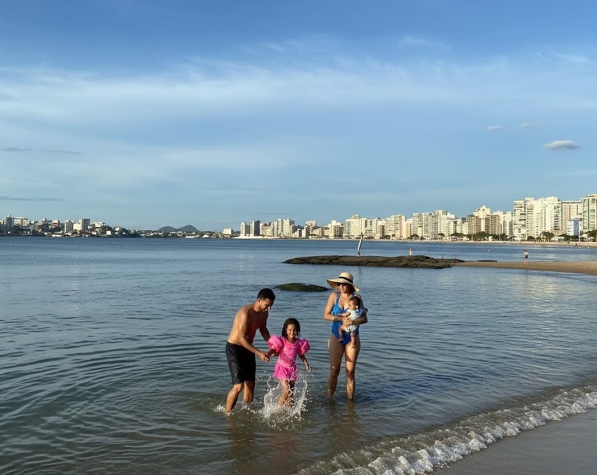 Banho de mar pode reduzir estresse, melhorar o sono e favorecer a saúde da pele 1 beneficios do banho de mar 2